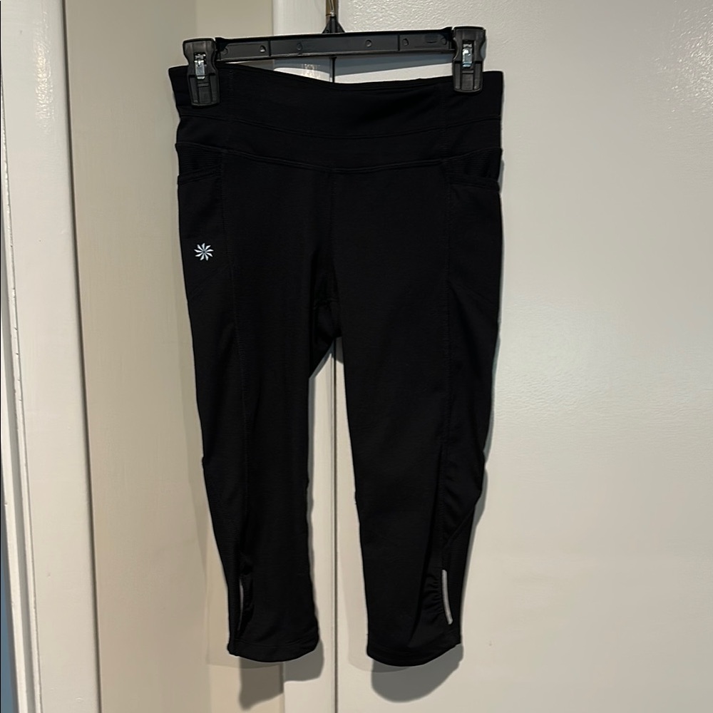 Athleta Black Performance Leggings Mid-Calf